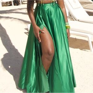 Green customize skirt